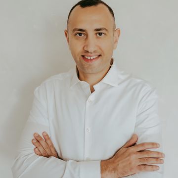 Portrait of Mina Elnemr, MD